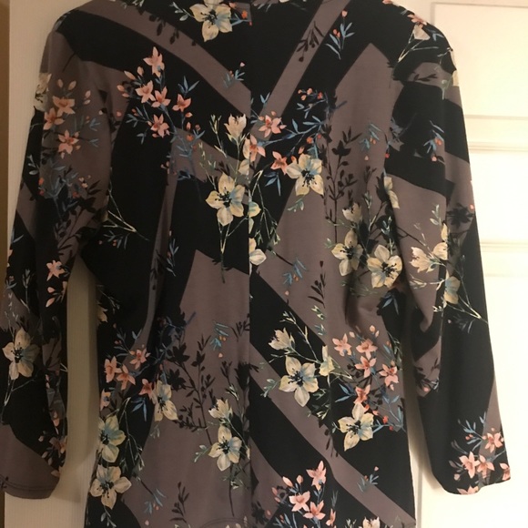 Guess top size xl - Picture 4 of 4